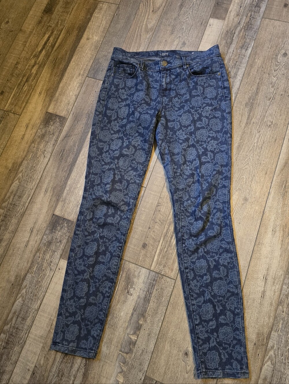 LOFT Blue Floral Jacquard Skinny Jeans Detailed Pattern Print Size 6